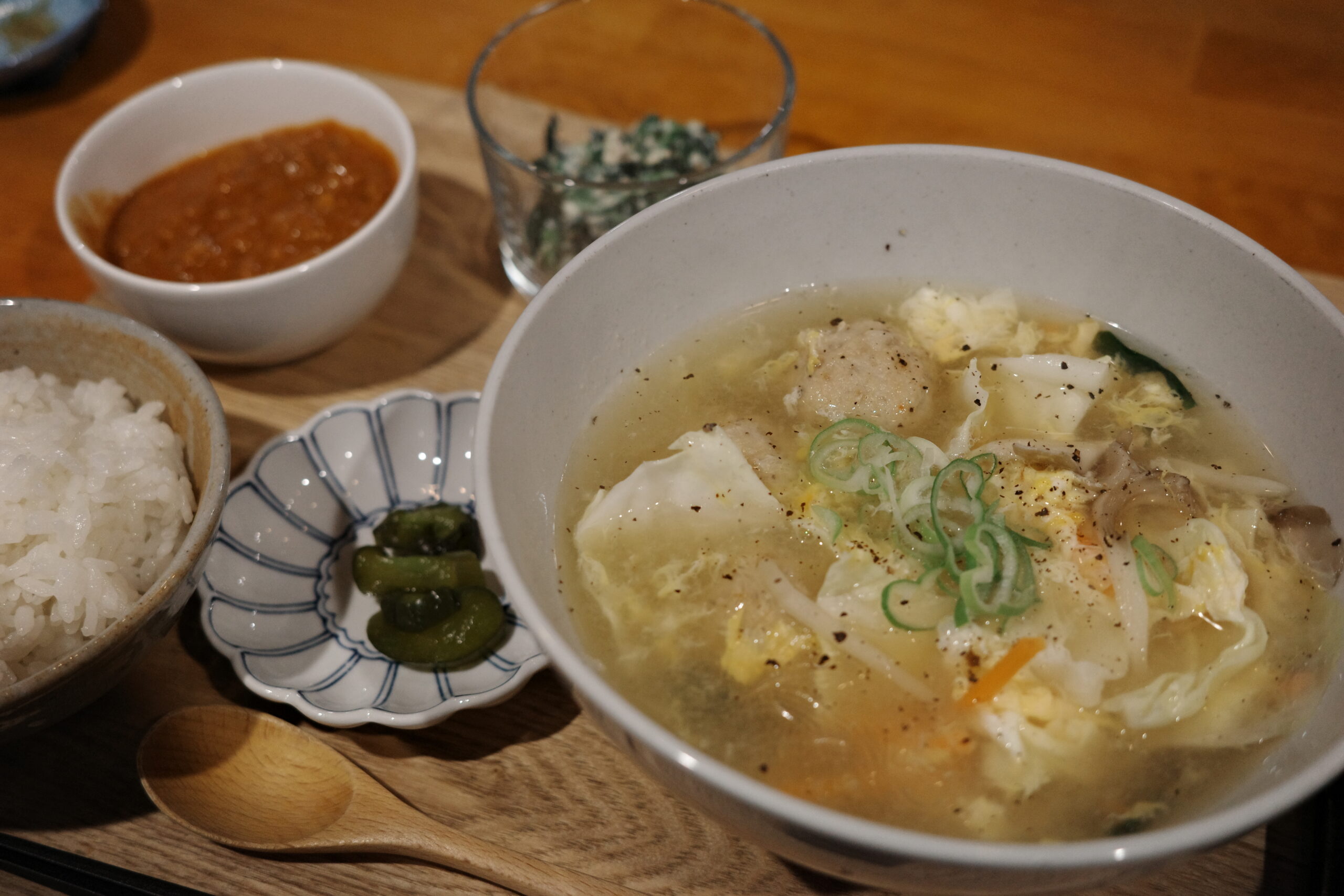鶏団子の春雨スープ定食