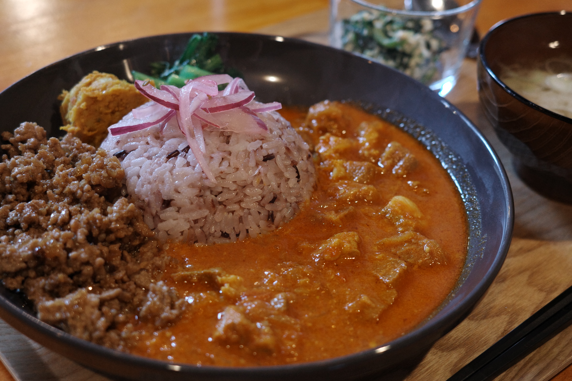 あいがけスパイスカレー定食